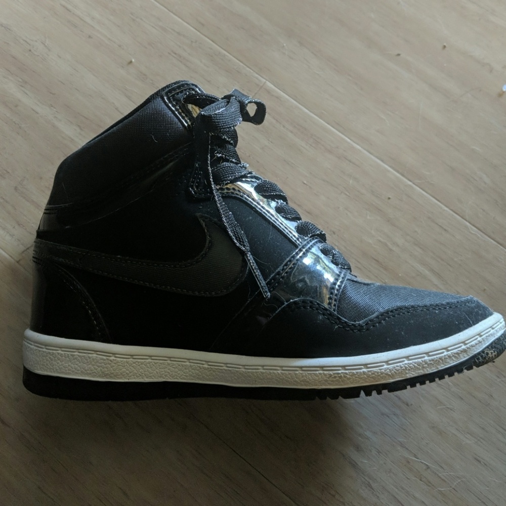 Niki wedged sneakers